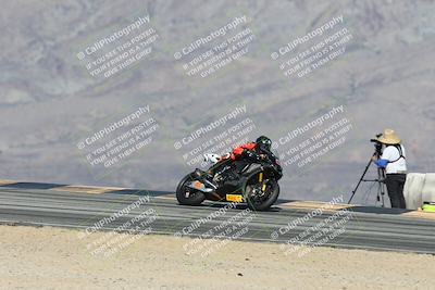 media/Dec-07-2025-CVMA (Sun) [[3e7d2de5dc]]/Race 6-The Shootout/